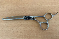 -  Ciseau de coiffure d53 Ergo Black t.55